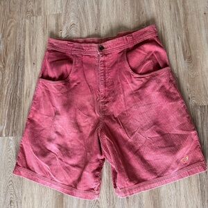 Men's Orang Gorduroy Shorts.